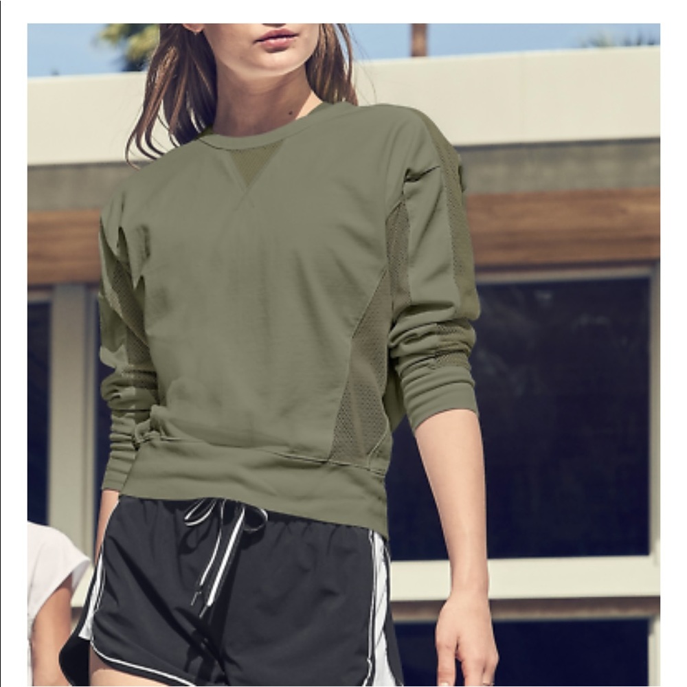 Athleta Cruise Top in Olive